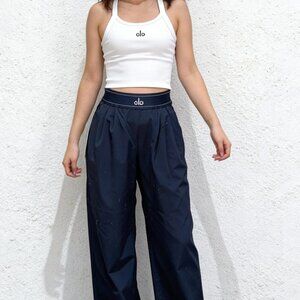 Aloyoga white tank top and long pants, comfortable and easy to wear